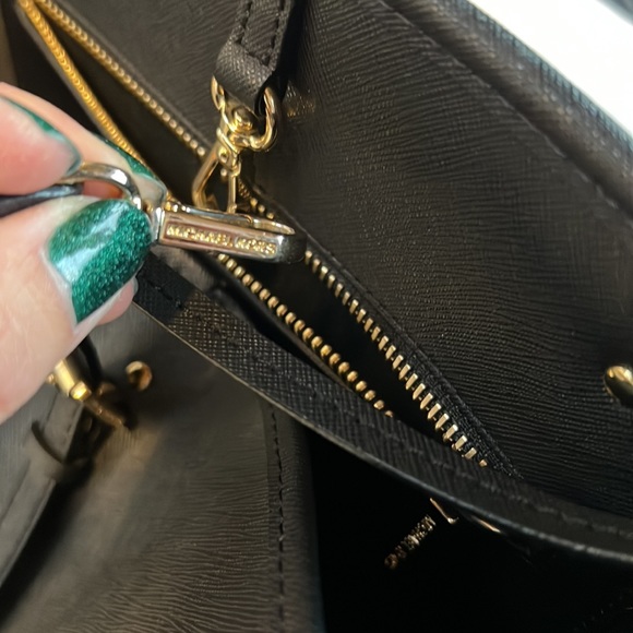 Michael Kors Jet Set Travel tote-Black-Medium - Picture 5 of 11